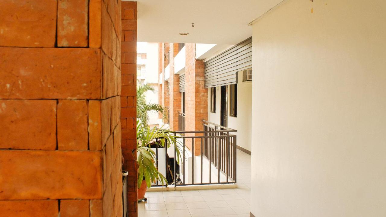 Reddoorz Plus @ Mabolo Cebu Bagian luar foto