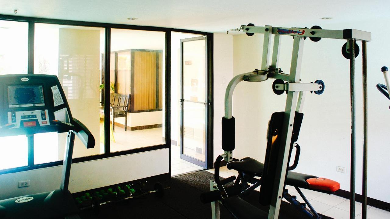 Reddoorz Plus @ Mabolo Cebu Bagian luar foto