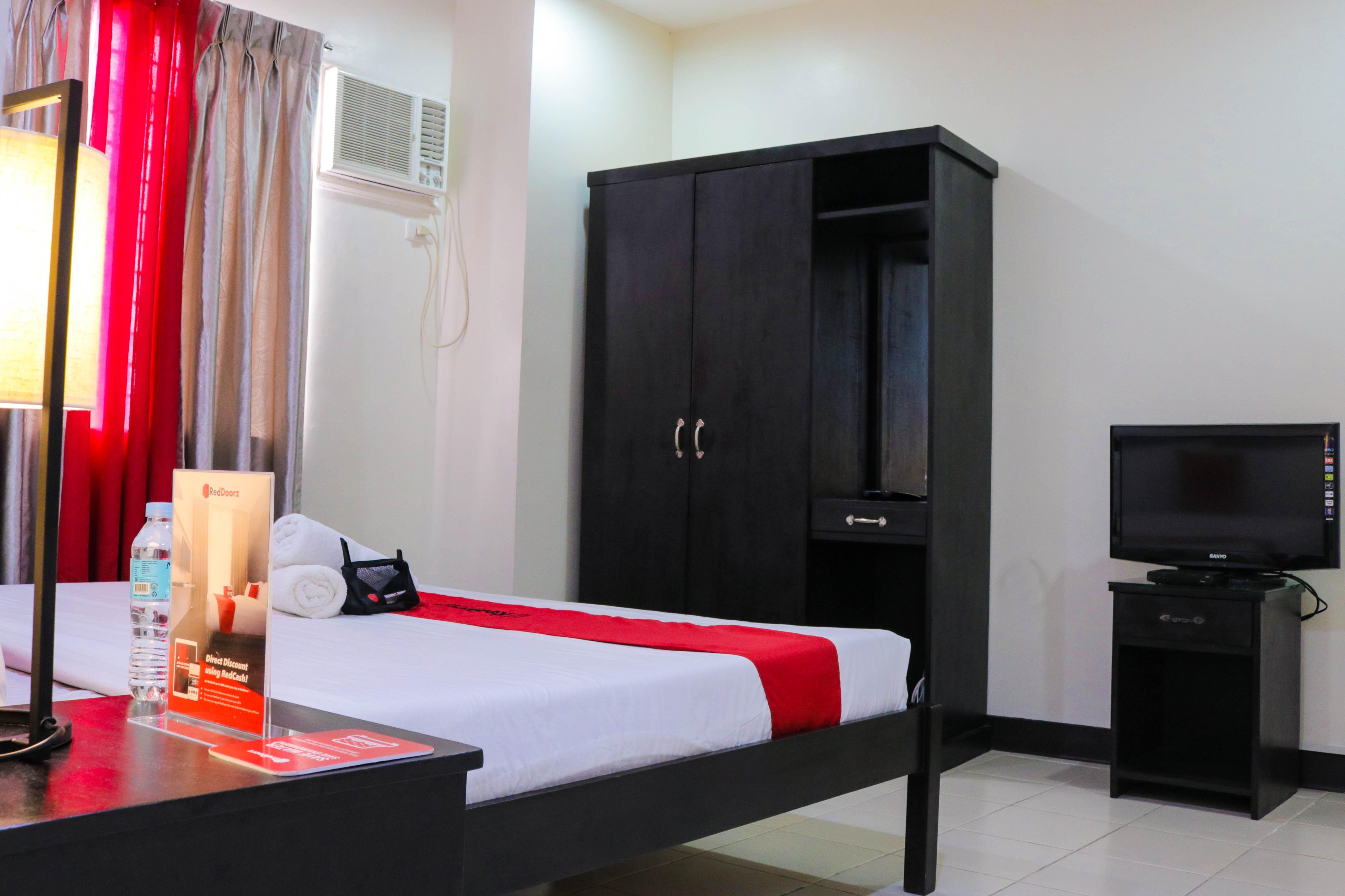 Reddoorz Plus @ Mabolo Cebu Bagian luar foto
