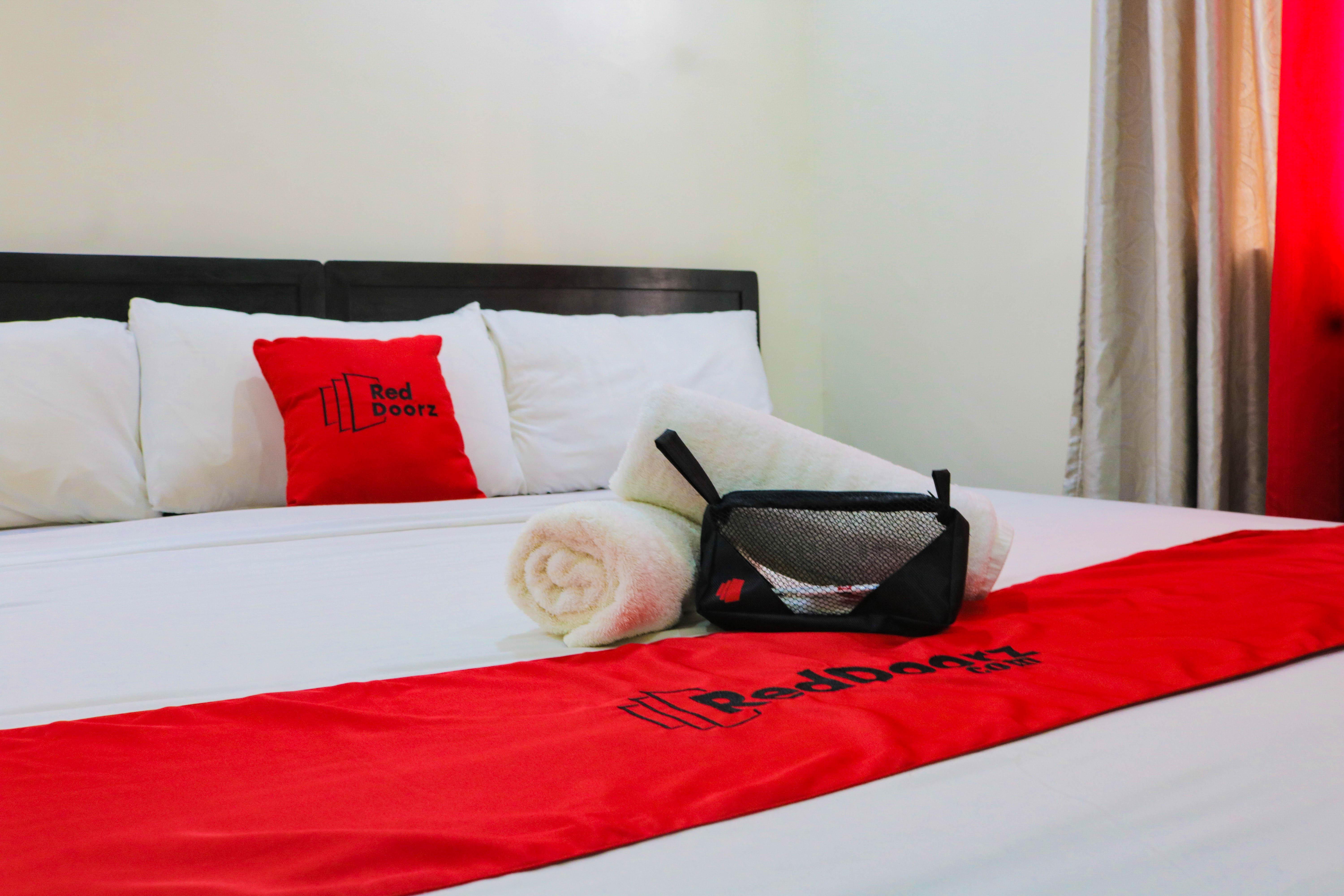 Reddoorz Plus @ Mabolo Cebu Bagian luar foto